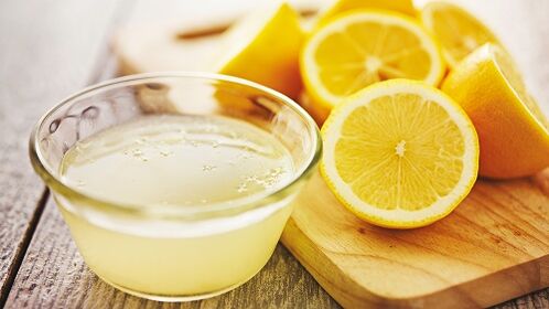 use baking soda and lemon to treat toenail fungus
